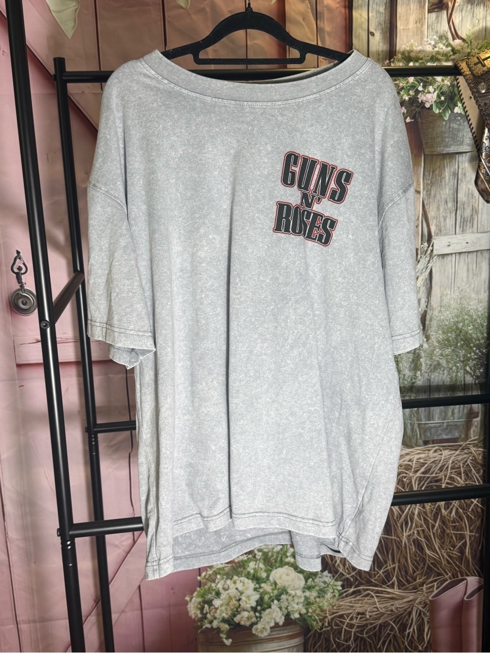 Guns N Roses Men's Light Gray Graphic Tee- Size XLarge New